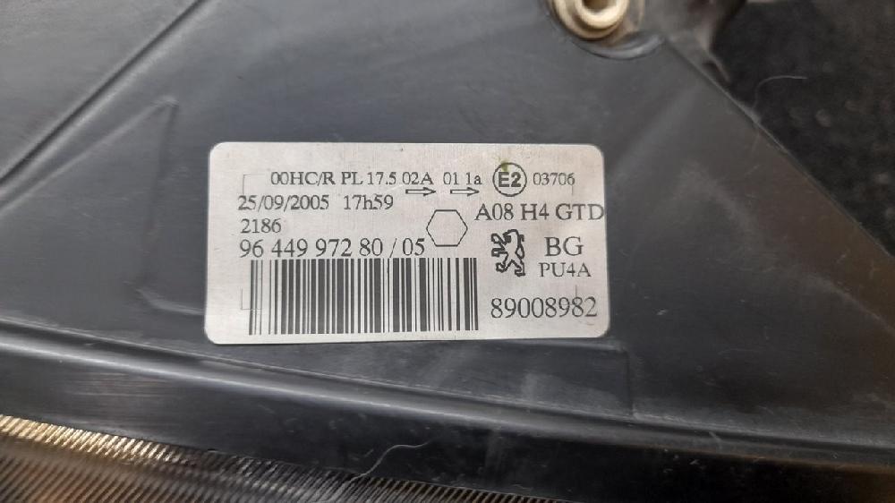 Faro izquierdo 8HZ 9644997280 de Peugeot 1007 2005-2010 68 CV con 218029 km - pieza usada