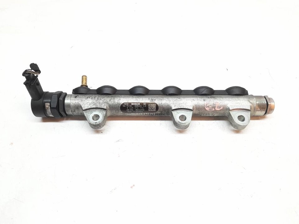 Rampa inyectora M9RA7 0445214114 de Renault Laguna ii (bg0/1_) 2001-2007 150 CV con 316729 km - pieza usada