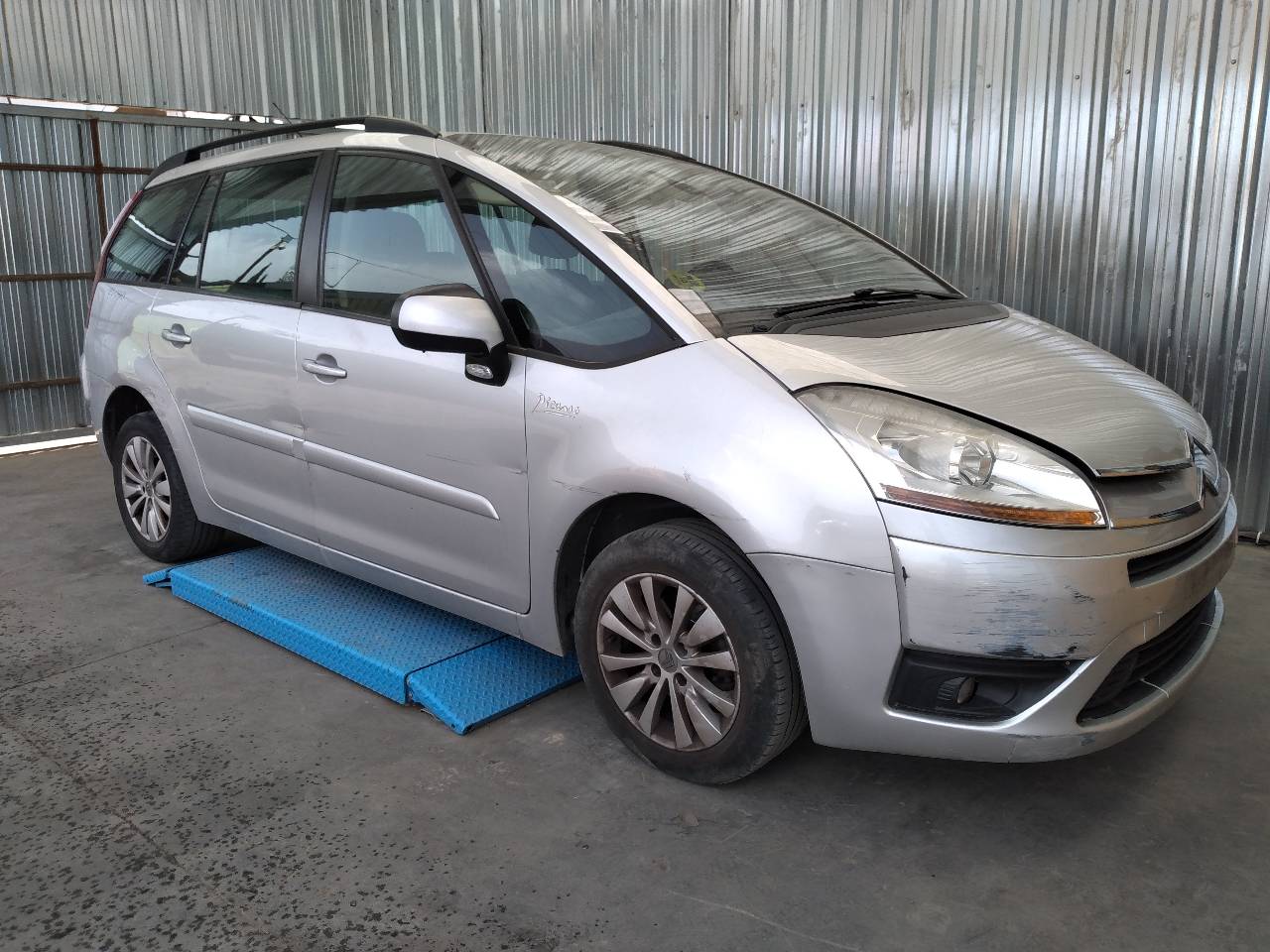 CITROËN C4 Picasso 1 generation (2006-2013) Противотуманка  заднего бампера правая 98200802 24050727