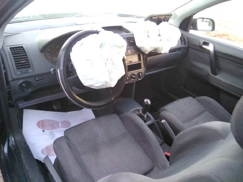 VOLKSWAGEN Polo 4 generation (2001-2009) кнопка опасности 6Q0953235A 19303728