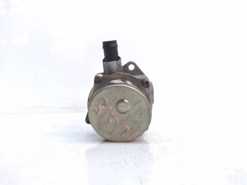 NISSAN Almera N16 (2000-2006) Vakuuminis siurblys 8200113585 27230915