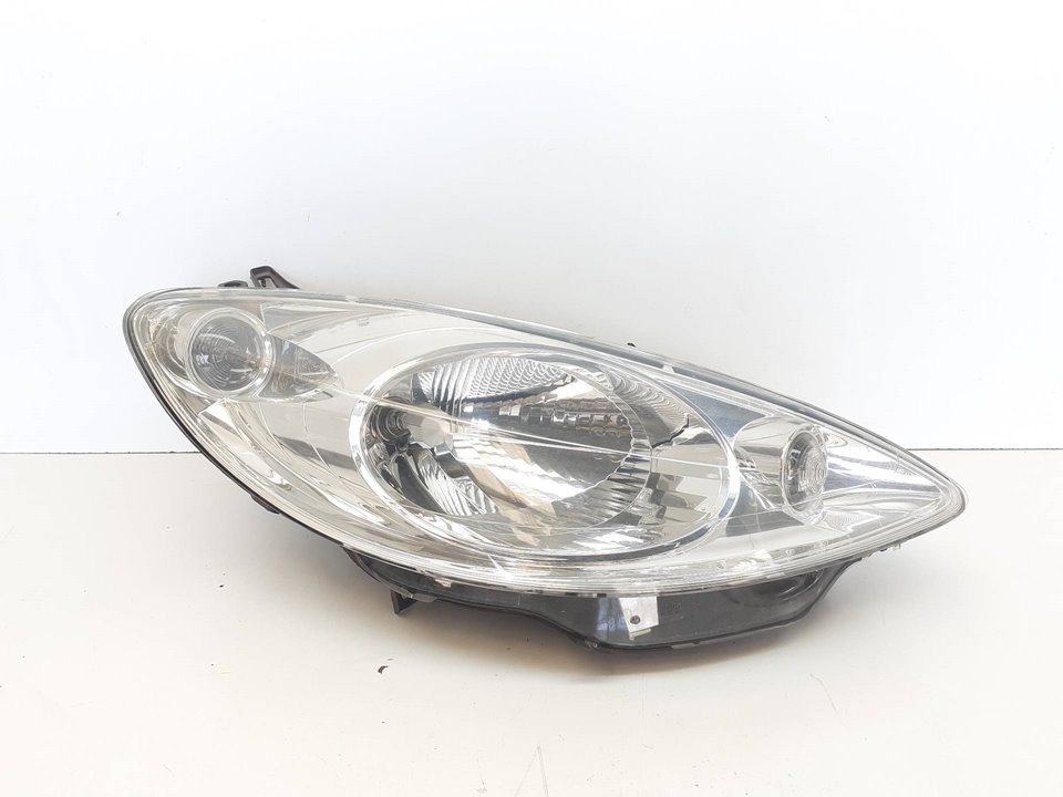Faro derecho KFV 9644997180 de Peugeot 1007 2005-2010 75 CV con 133240 km