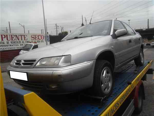 CHEVROLET Xantia X1 (1993-1998) Priekinis kairys žibintas 88205035 24476651