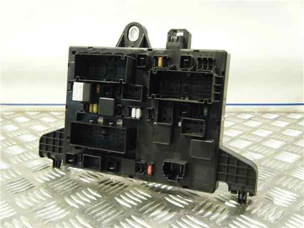 OPEL Astra J (2009-2020) Fuse Box 13449200 24557593