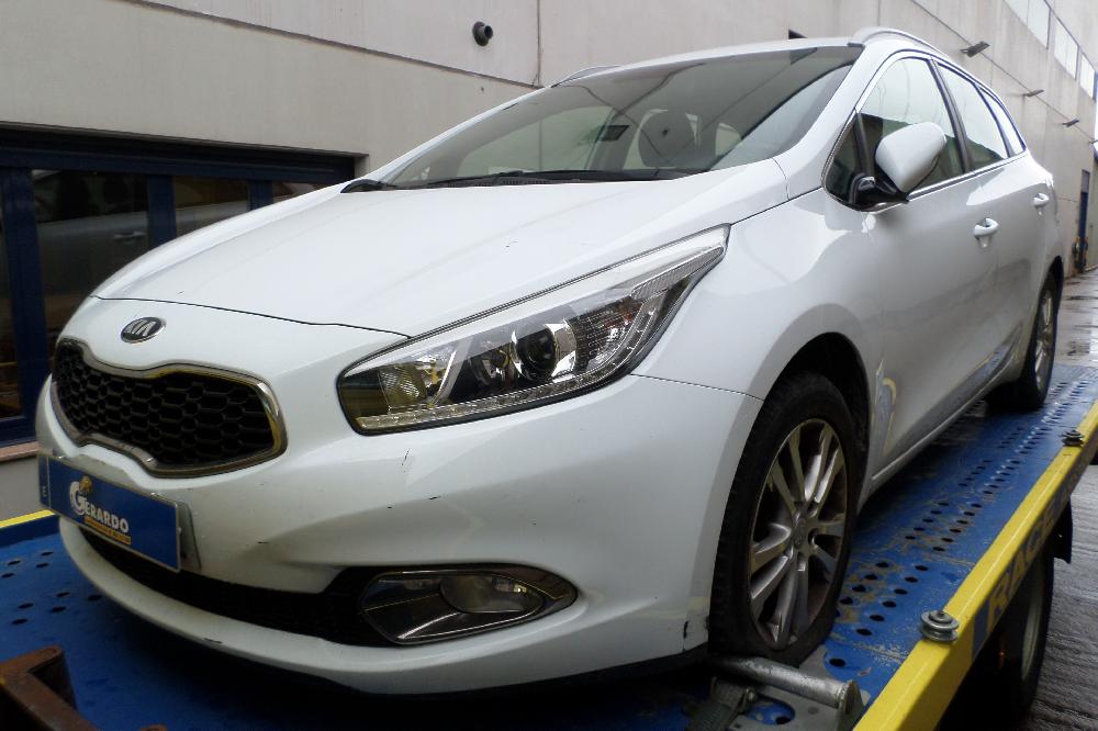 KIA Cee'd 1 generation (2007-2012) Musiikkisoitin ilman GPS:ää 96170A2100WK,AC110A2EE 25900939