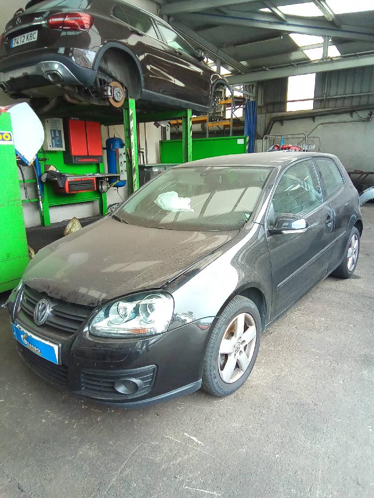 VOLKSWAGEN Golf Plus 2 generation (2009-2014) Pravé zadné svetlo 08S02850024,1K6945094E 24558031