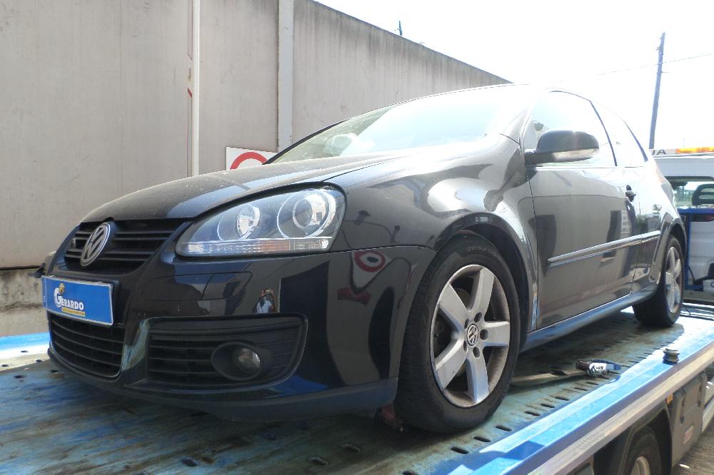 VOLKSWAGEN Golf Plus 2 generation (2009-2014) Pravé zadné svetlo 08S02850024,1K6945094E 24558031