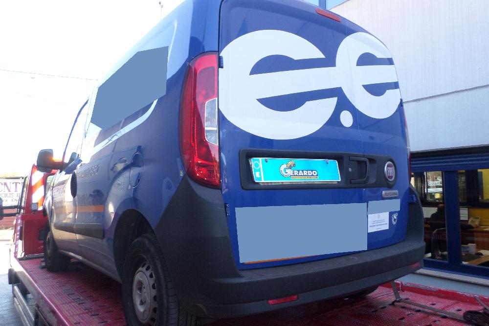 FIAT Doblo 2 generation (2009-2024) Priekšējā stikla tīrītāja mehānisms 51810592, 0390241564 26038159