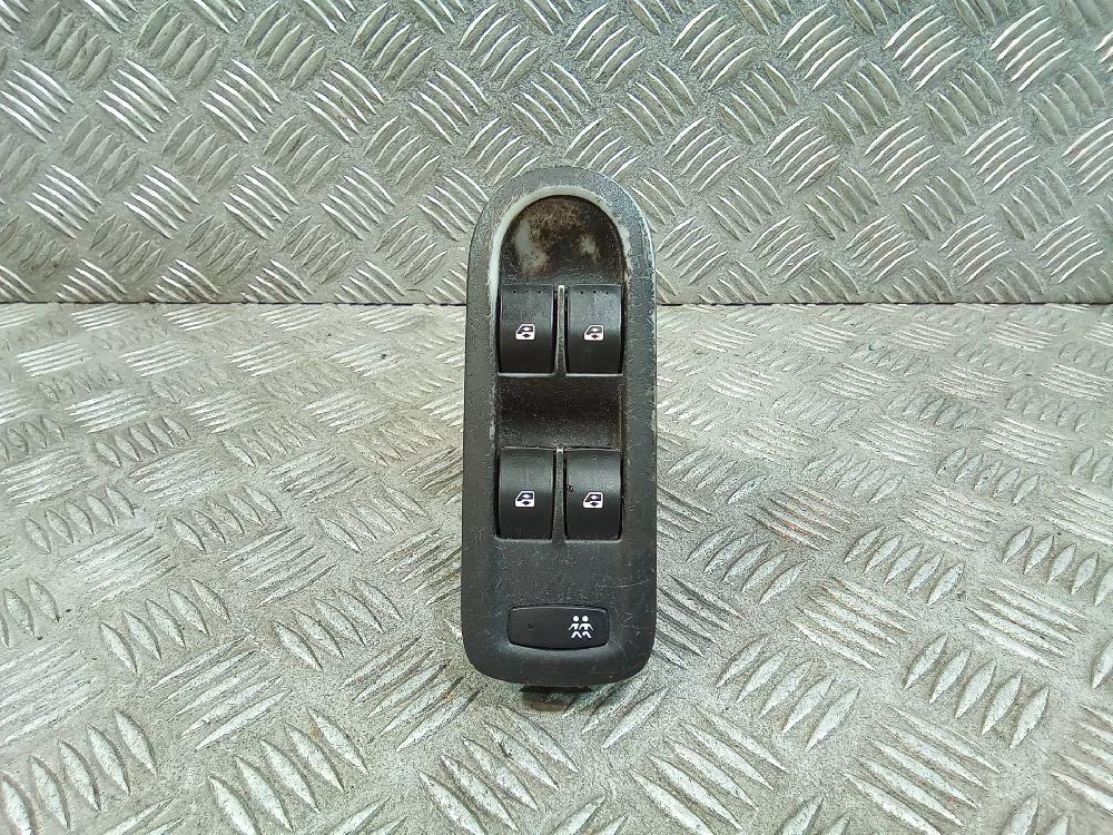 ROVER 800 1 generation (1986-1999) Bal első ajtó ablakemelő gombja 156018070 24985956