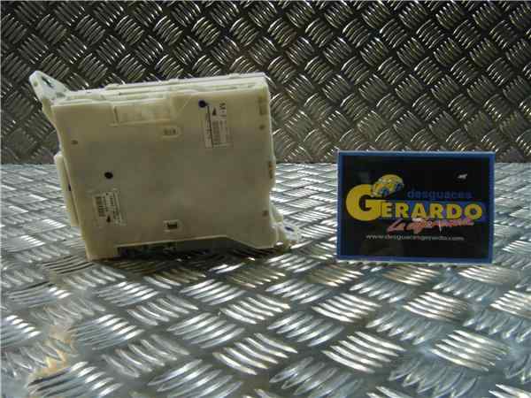 LEXUS GS 3 generation (2005-2012) Fuse Box 8273030631 24557585