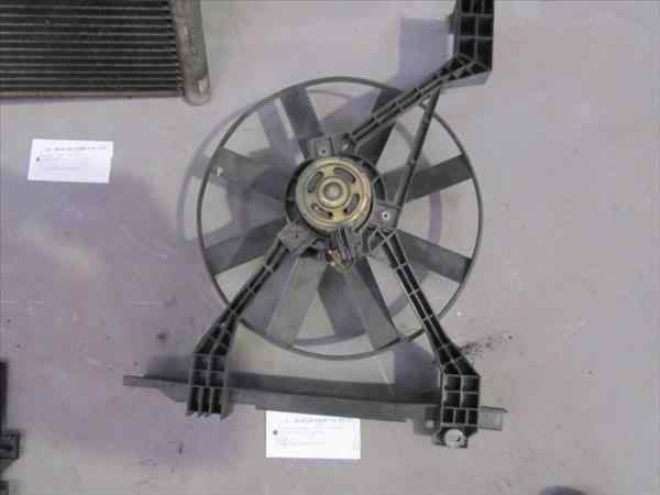 AUDI Q3 8U (2011-2020) Difūzoriaus ventiliatorius 24473951