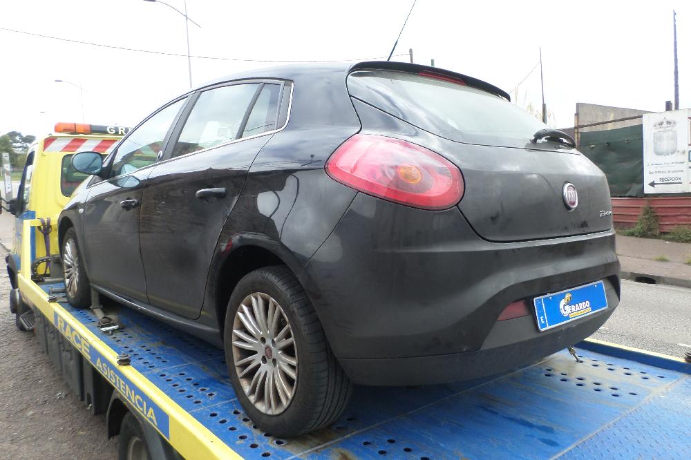 FIAT Bravo 2 generation (2007-2011) Jobb első féktárcsa 25590243