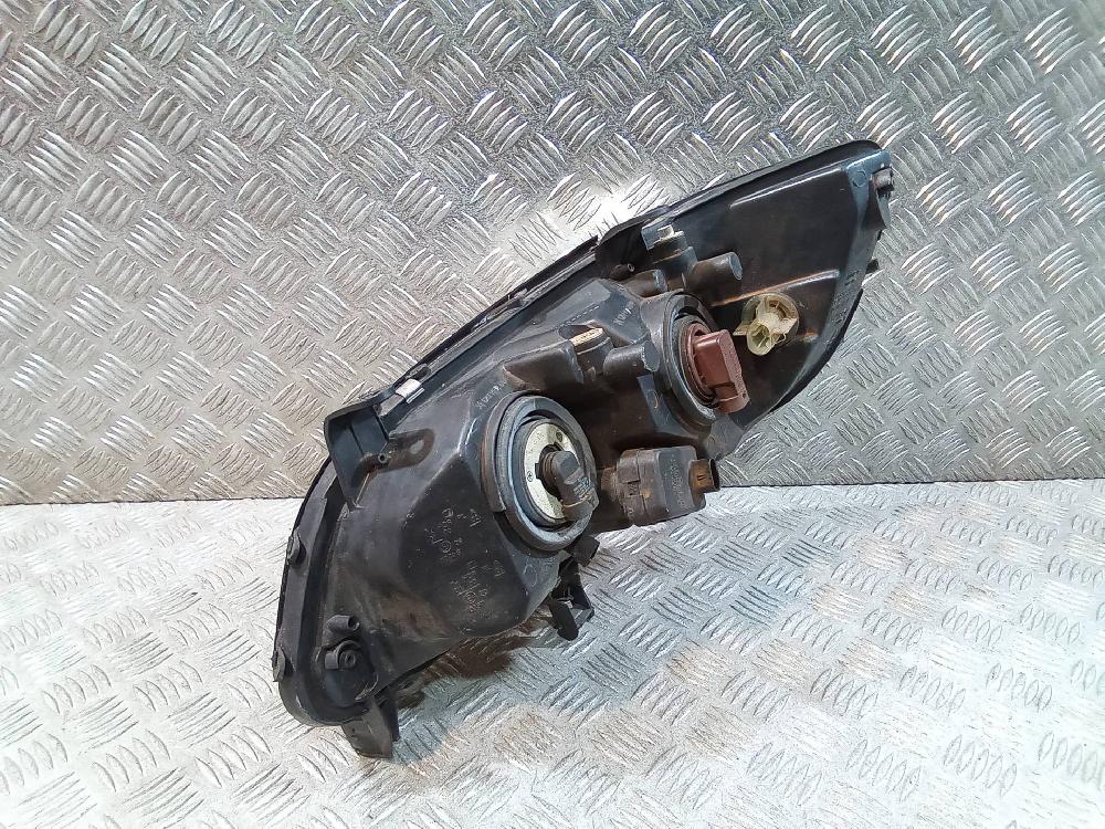 OPEL Astra F (1991-2002) Правий передній фар 09118792 26037900