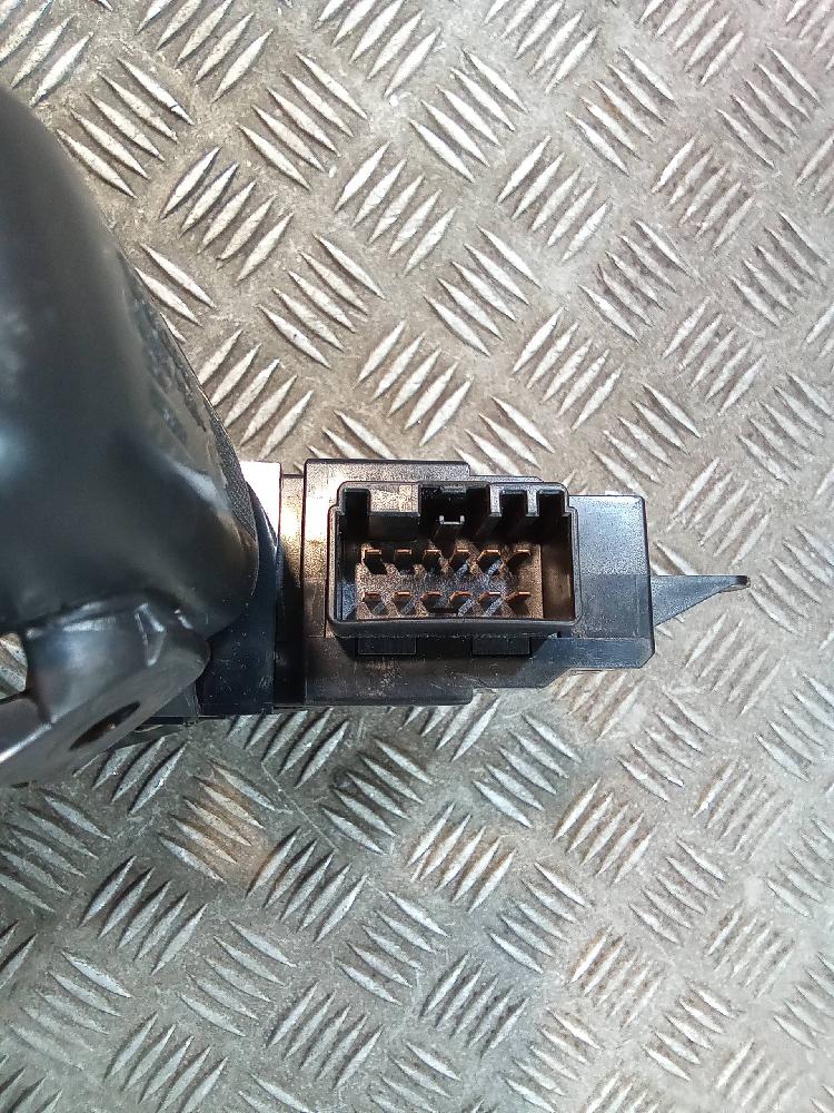 PEUGEOT Front Left Door Window Switch MD383400111, 8682836 25446479