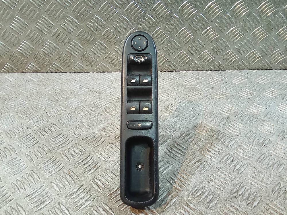 SKODA Rapid 2 generation (1985-2023) Front Left Door Window Switch 96531123XT 24757719