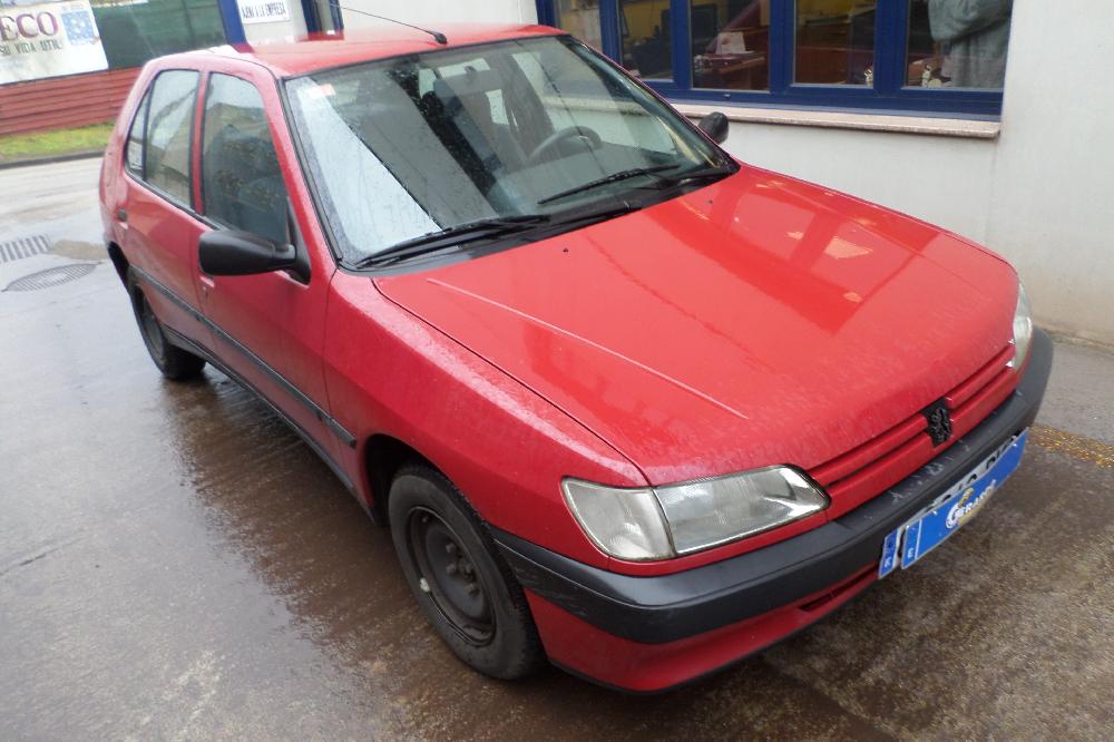 PEUGEOT 306 1 generation (1993-2002) Фара передняя левая 0085094 26037214