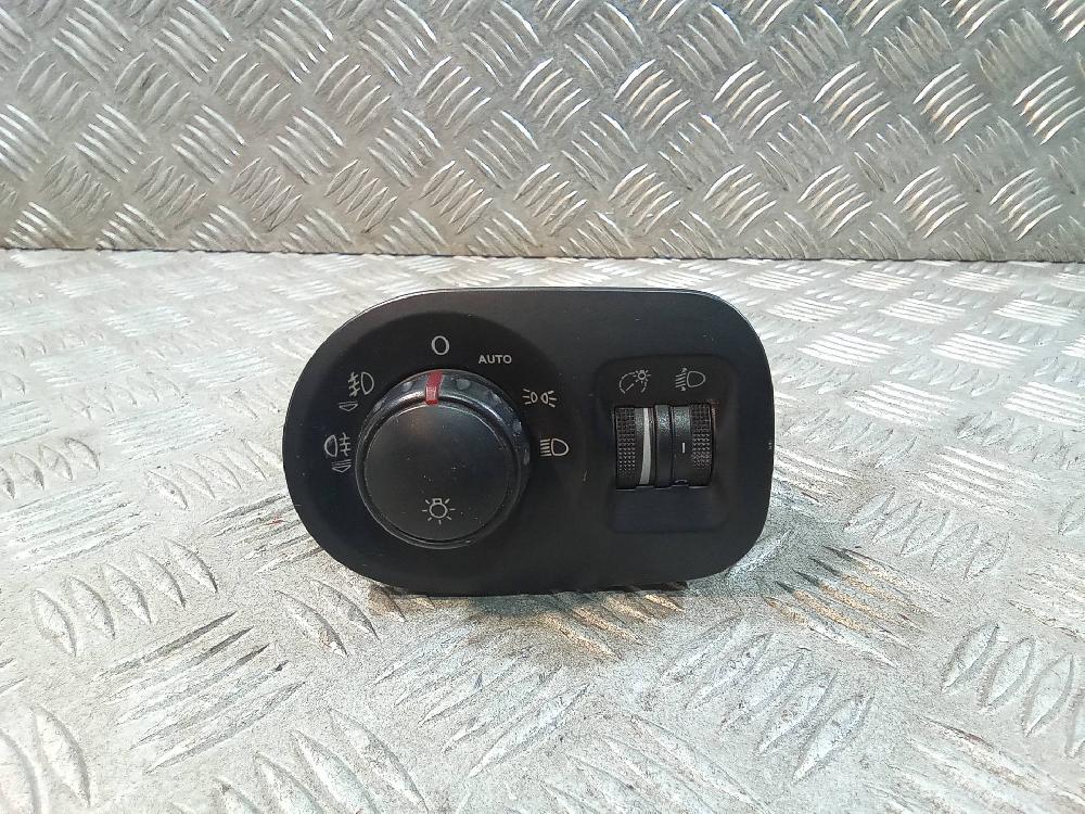 SEAT Altea 1 generation (2004-2013) Headlight Switch Control Unit 04062532,5P1941431CB 24512137