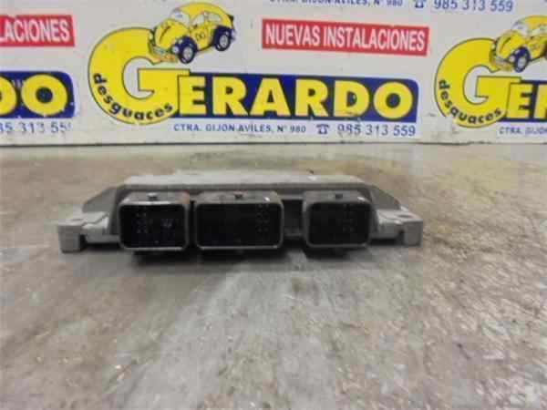 RENAULT Clio 3 generation (2005-2012) Variklio kompiuteris S120200105A, 8200522357 24477258