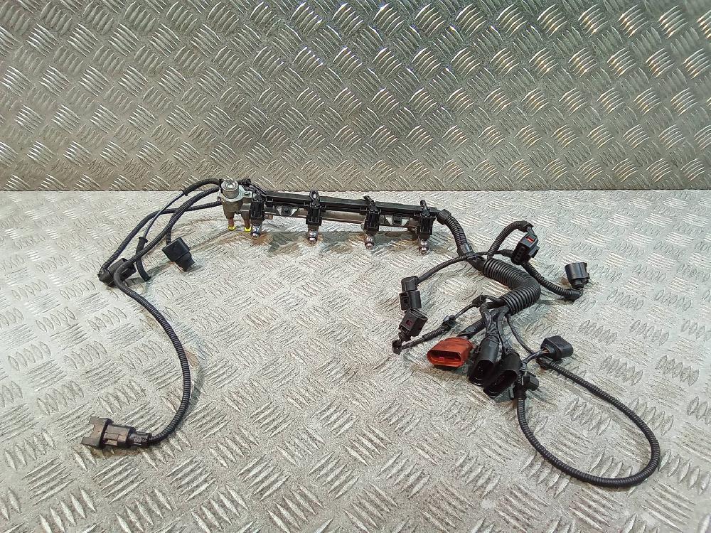 PORSCHE Bora 4 generation (2018-2023) Fuel Rail 036133319 24517222