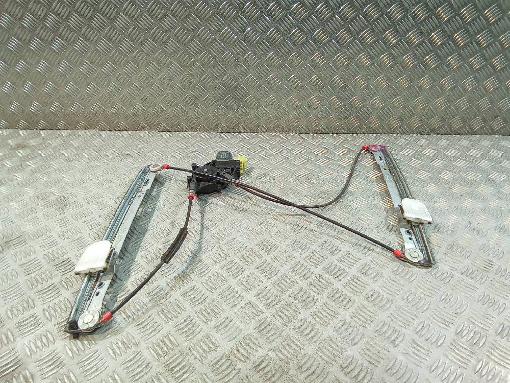 HYUNDAI ix35 1 generation (2009-2015) Regulator de geam ușă stânga față 0130822404, 8A6114A389B 24512036