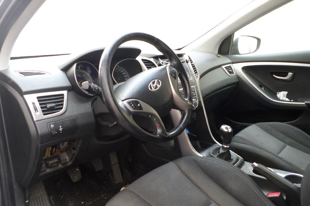 HYUNDAI Citigo 1 generation (2011-2020) Vasemman etuoven sisäkahvan kehys 82613GD000 24488067