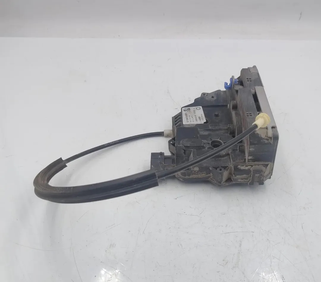 Cerradura puerta delantera derecha 350A1000 52065109 de Fiat Punto (6u) (01/13>03/17<) 2013-2017 con 209000 km - pieza usada
