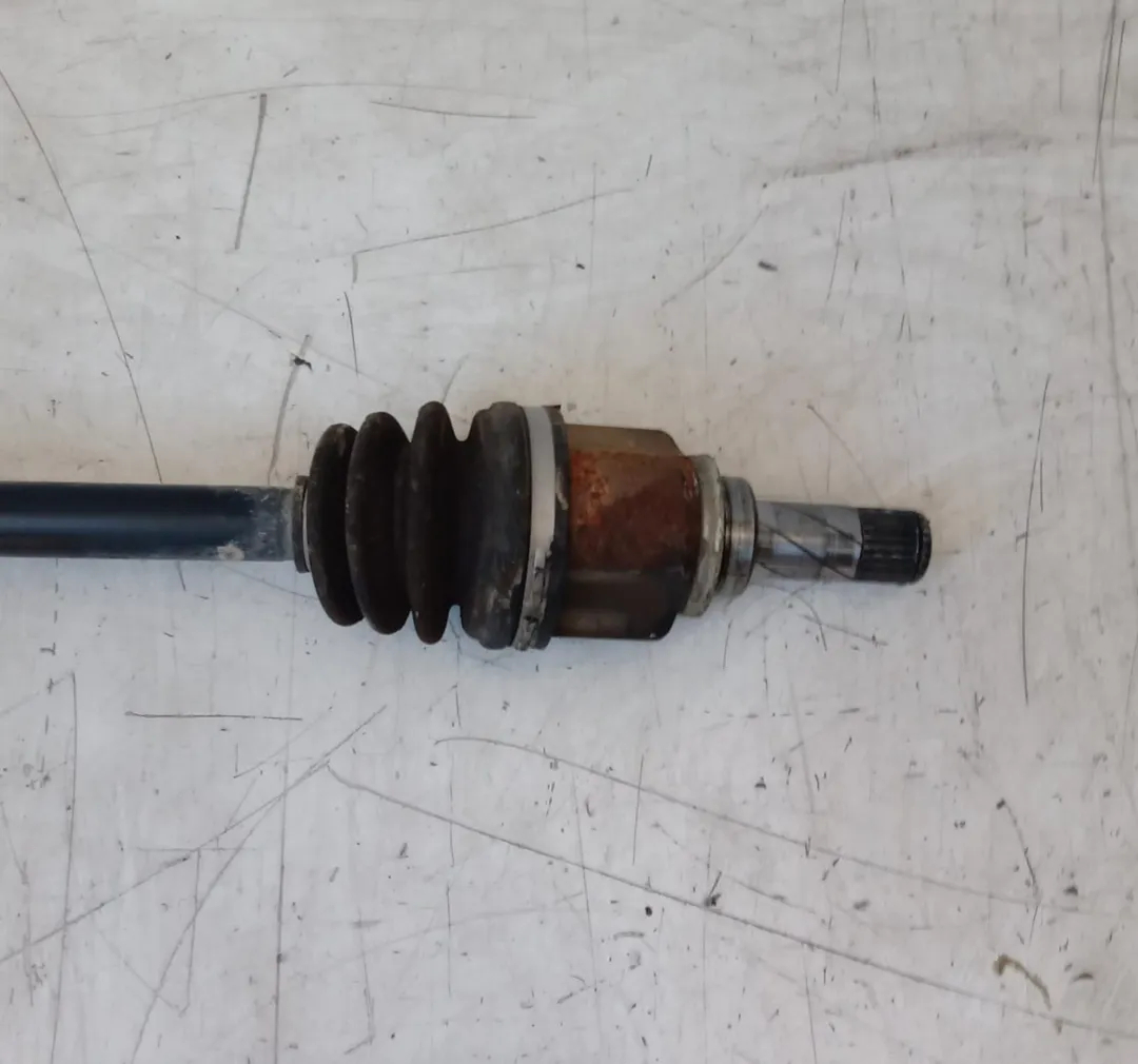 Eje delantero derecho 4DB401 de Dacia Spring 0-0 con 13047 km - pieza usada