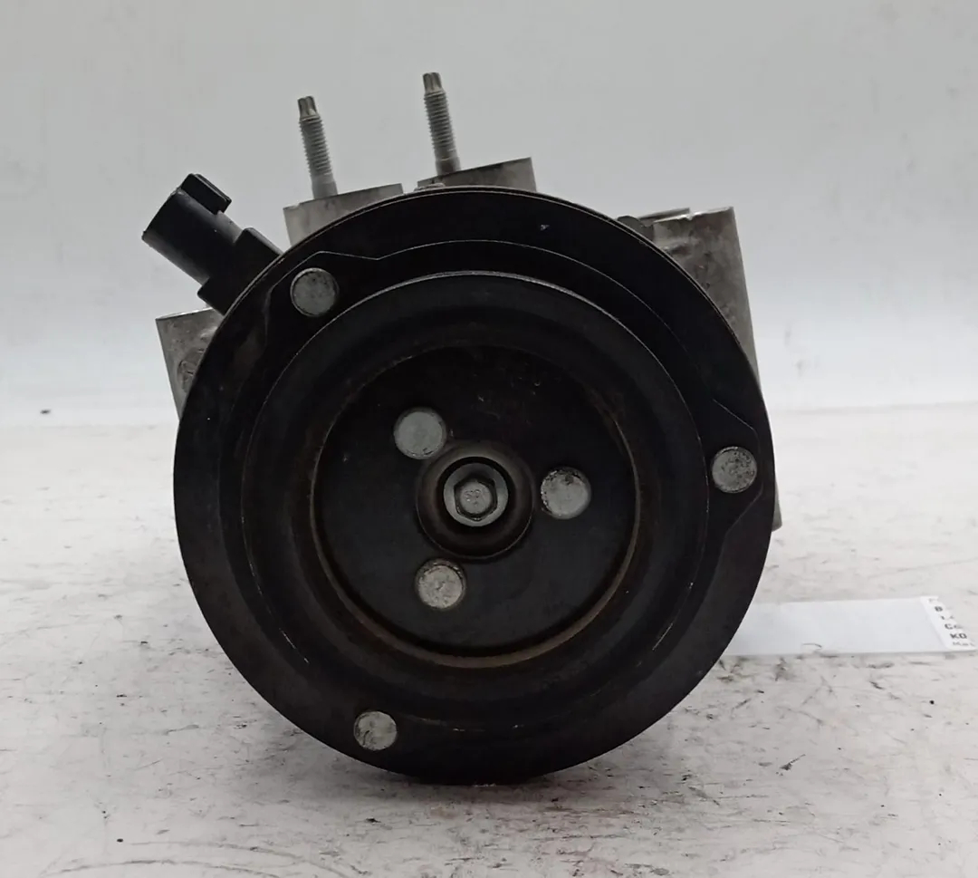 Compresseur clim RTJE 2025775 de Ford B-max (jk) 2012-0 - pieza usada