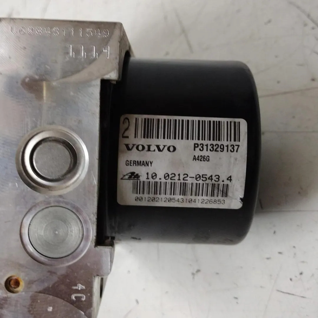 Pompa abs de Volvo S60 ii (134) 2010-2014 - pieza usada