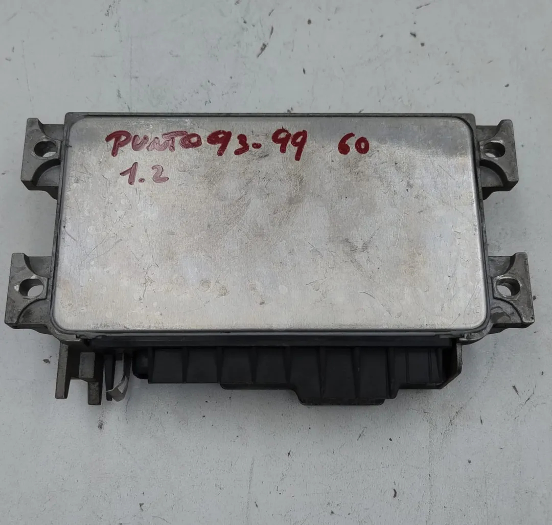 Steuergerät de Fiat Punto (176_) 1994-1999 - pieza usada