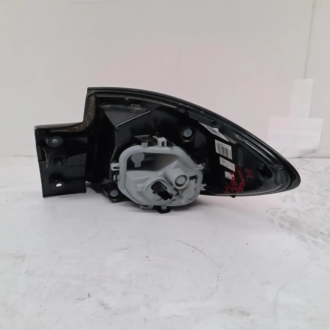 Piloto trasero izquierdo 265557367R de Renault Captur (04/13>09/17<) 2013-2017 - pieza usada