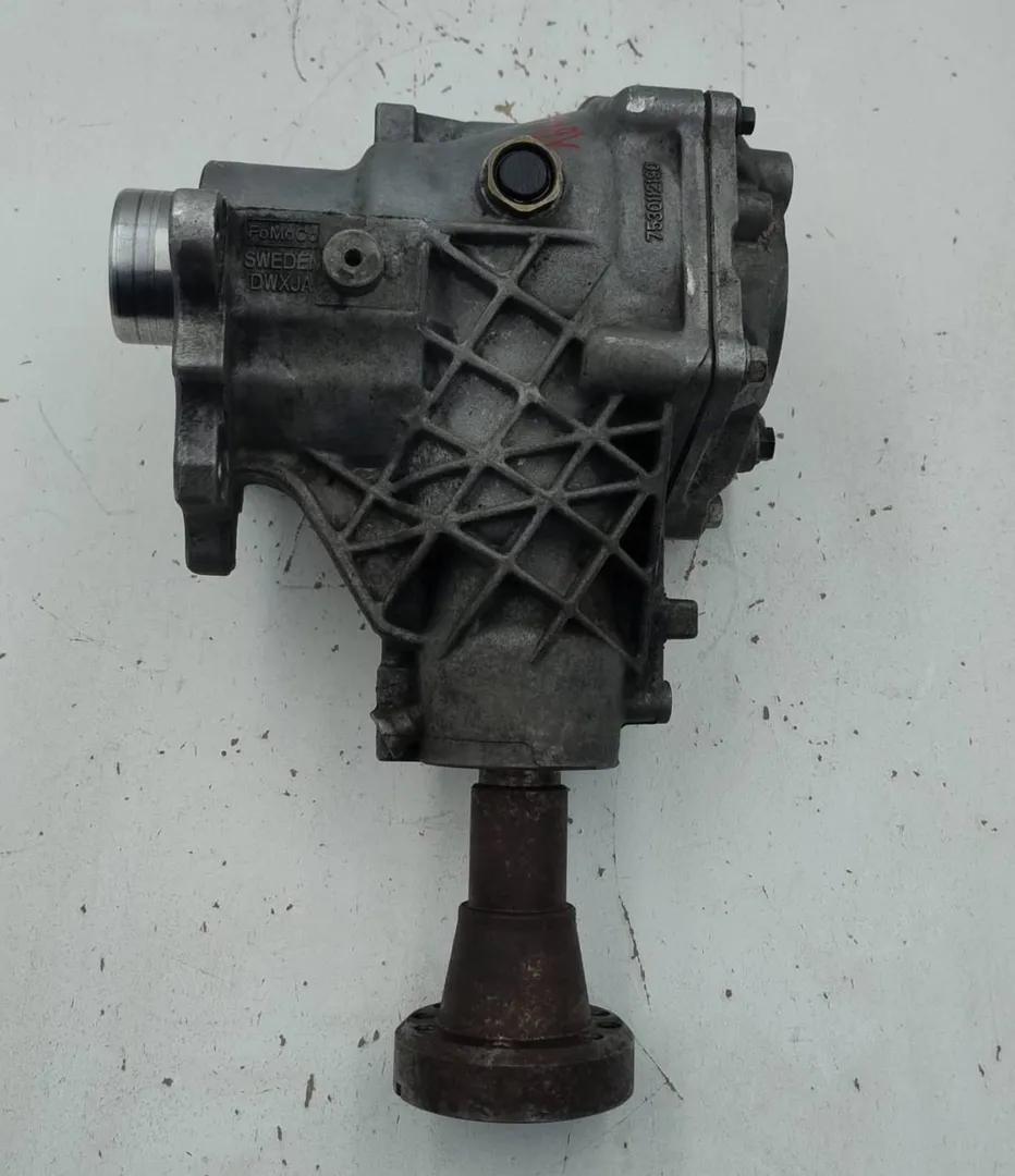 Diferencial delantero G6DG de Ford Kuga i 2008-2012 con 234000 km - pieza usada