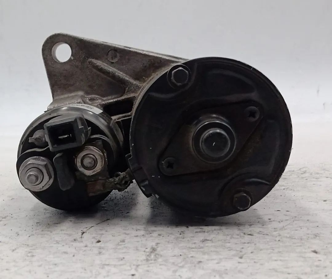 Motor arranque de Skoda Fabia i combi (6y5) 2000-2007 - pieza usada