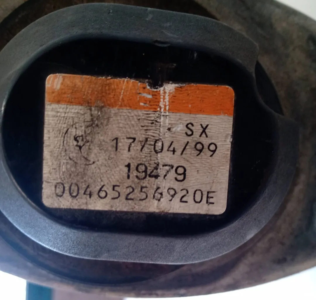 Amortiguador delantero izquierdo 176B4.000 71713674 de Fiat Punto (176_) 1994-1999 - pieza usada