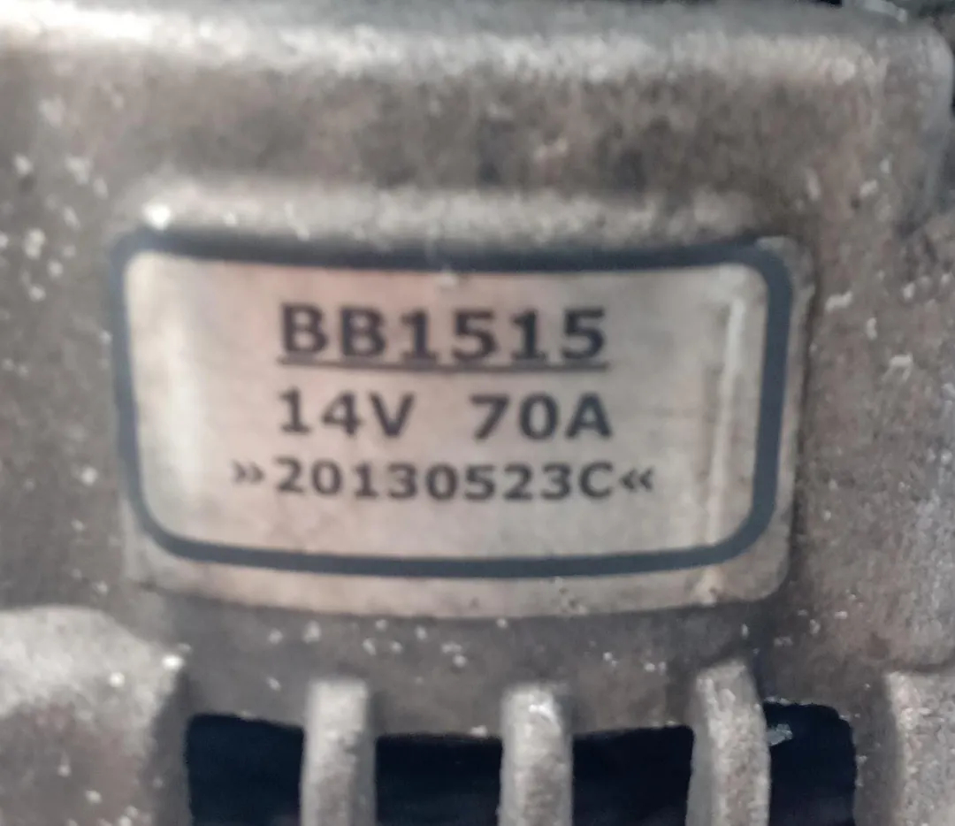 Alternador 90371767 de Opel Corsa (s93) (01/93>09/00<) 1993-2000 - pieza usada