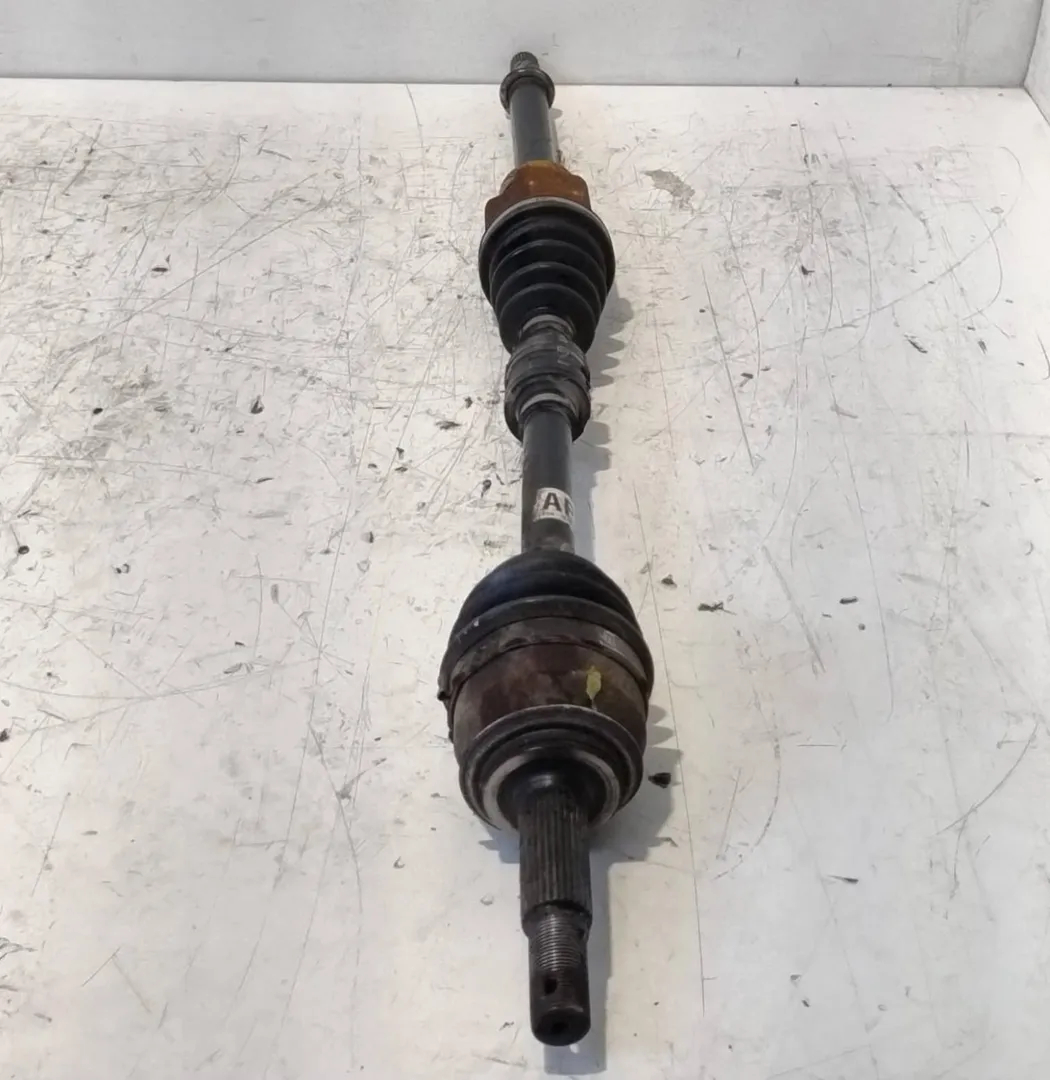 Eje delantero derecho K9K de Nissan Qashqai ii suv (j11, j11_) 2013-0 con 120000 km - pieza usada
