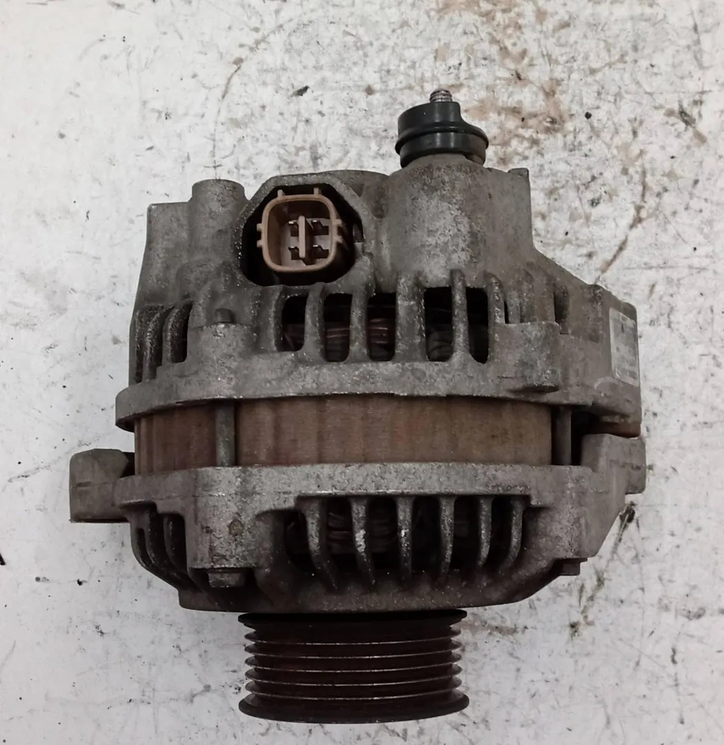 Alternador 31100RJH004 de Honda Fr-v (10/04>04/07<) 2004-2007 - pieza usada