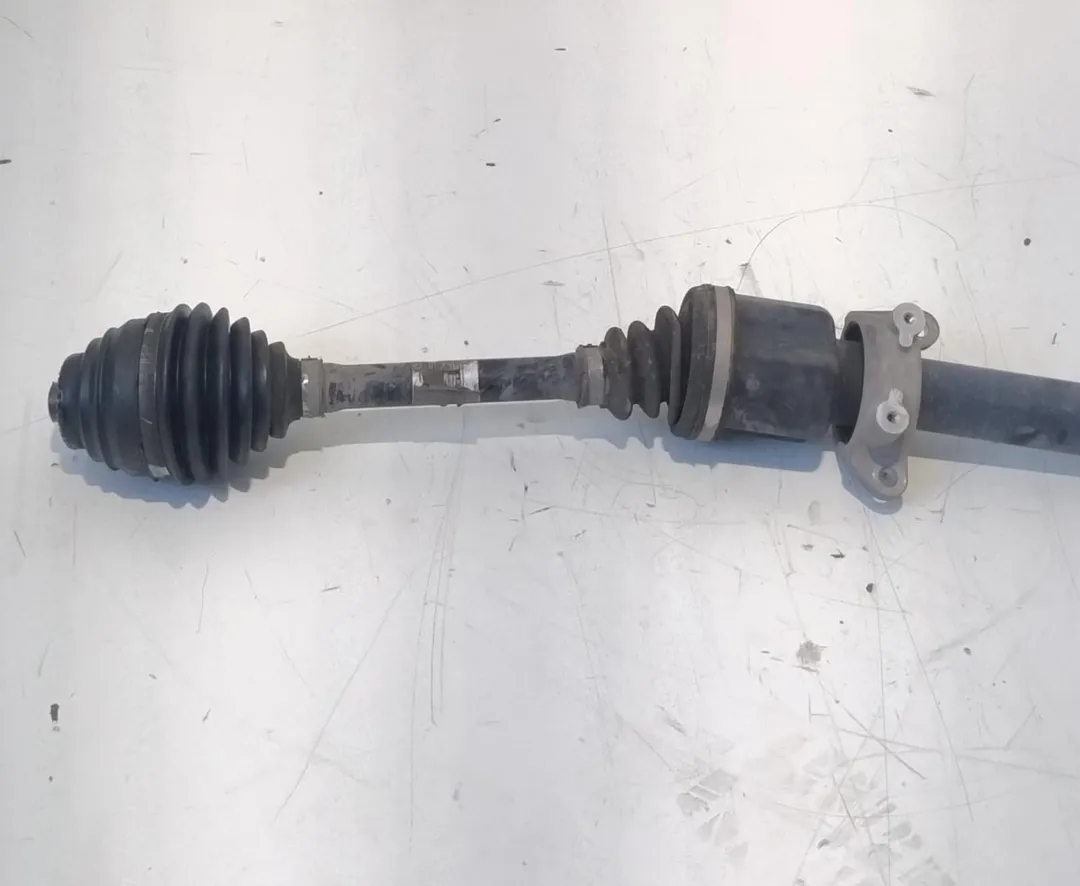 Eje delantero derecho B47C20A de Bmw 2 active tourer (f45) 2013-0 con 120000 km - pieza usada
