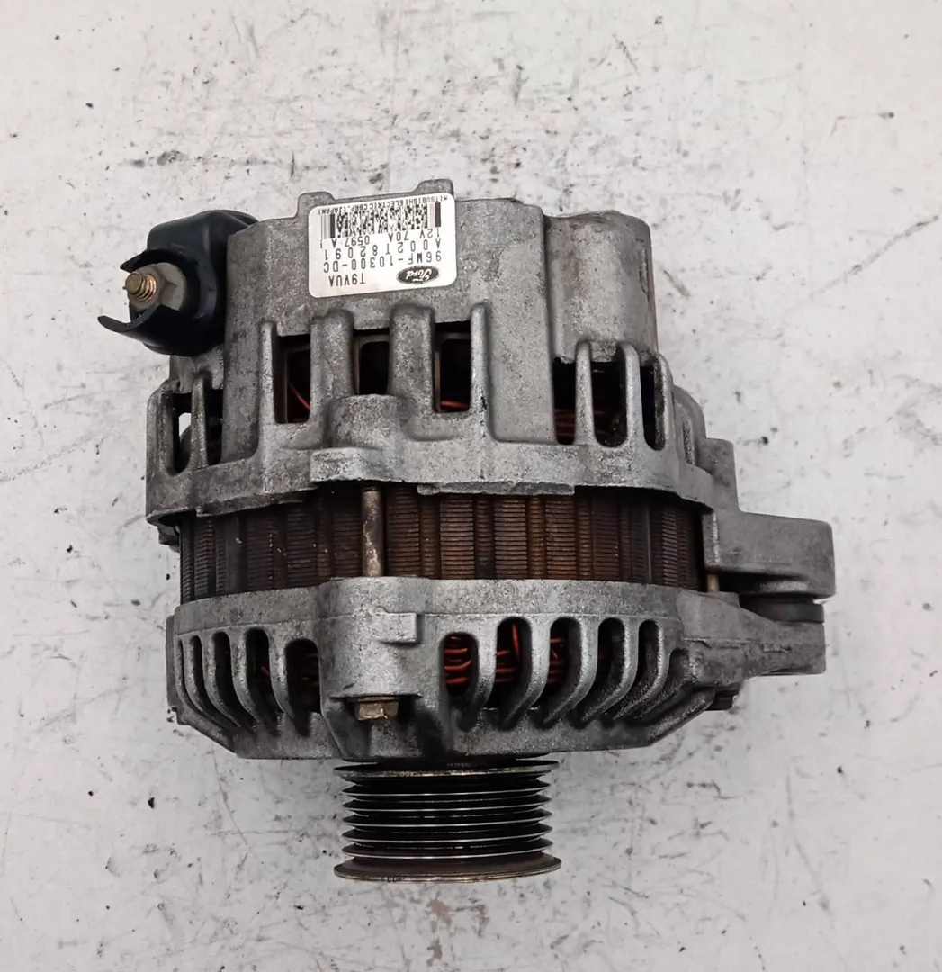 Alternador 1071418 de Ford Fiesta iv (ja_, jb_) 1995-2002 - pieza usada