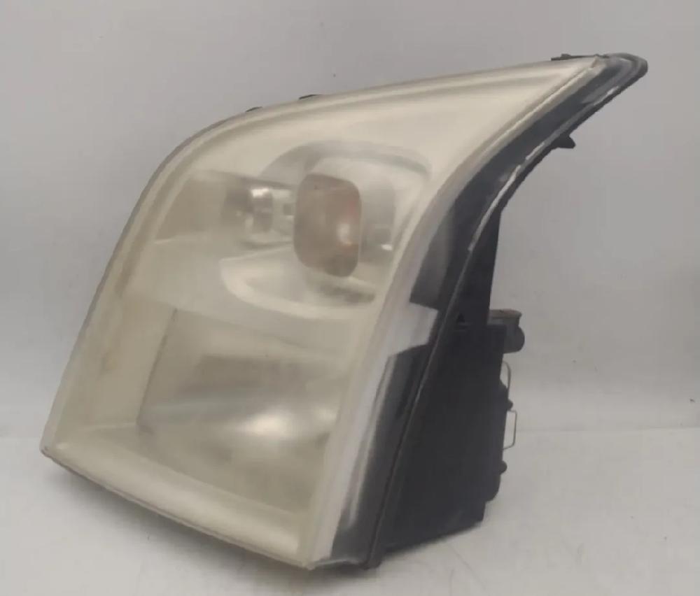 Faro anteriore sinistro SRFA 1537774 de Ford Transit caja/chasis (fm_ _, fn_ _, ff_ _) 2006-2008 con 278822 km - pieza usada