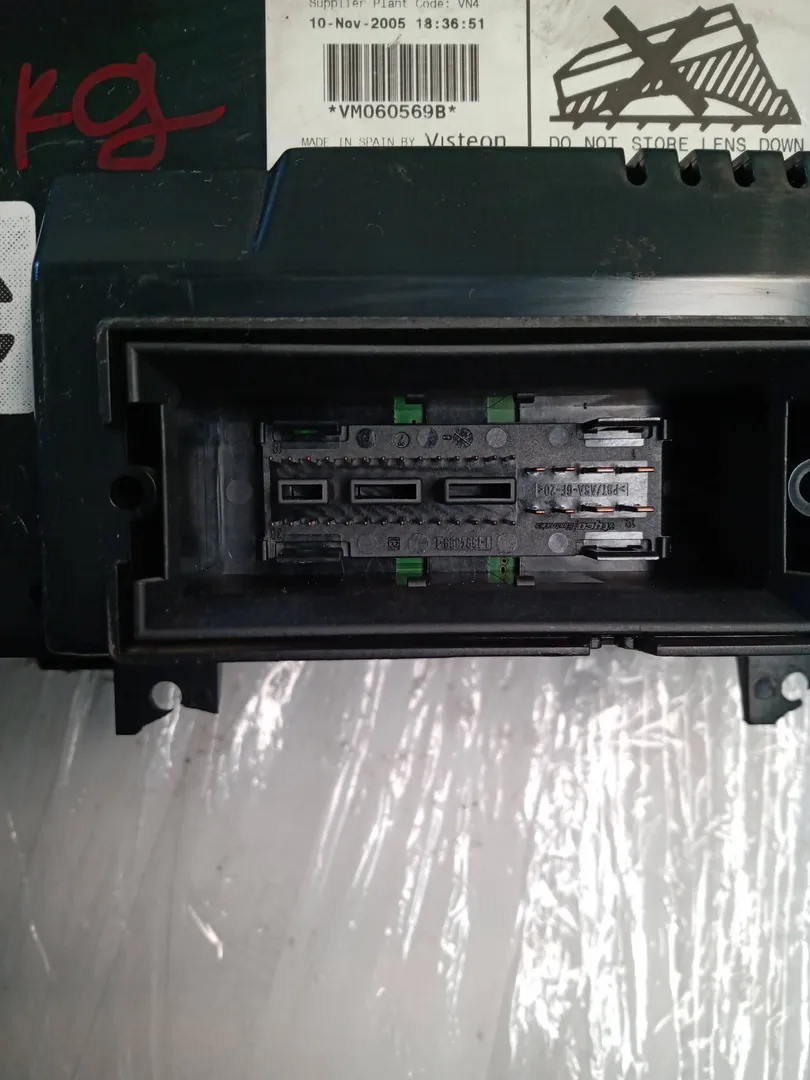 Odomètre BSE de Volkswagen Golf plus v (5m1, 521) 2004-2008 - pieza usada