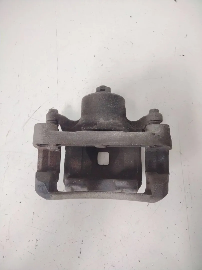 Left front brake caliper de Nissan Juke (f15) 2010-0 - pieza usada