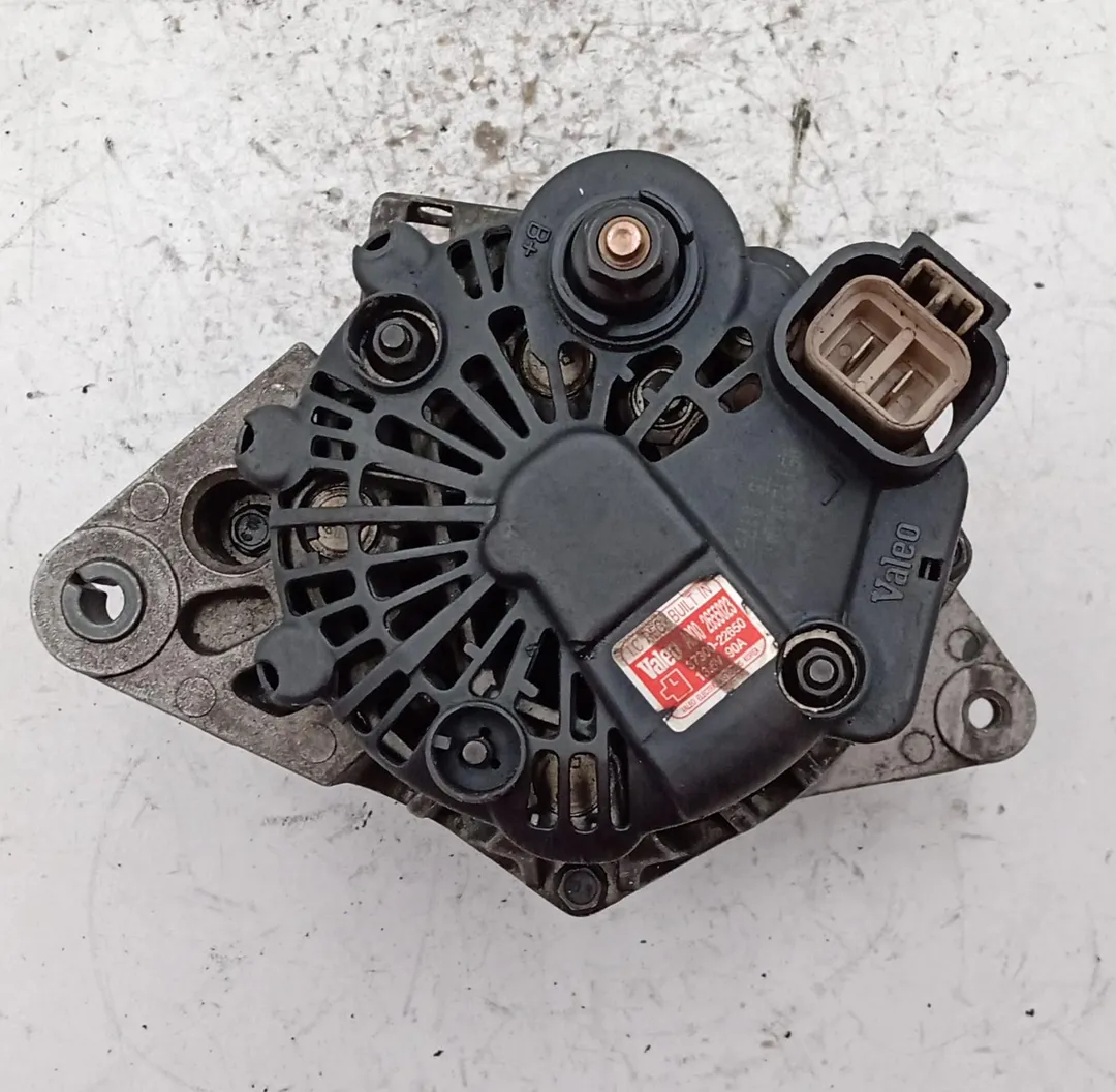 Generator 3730022650 de Hyundai Matrix (fc) 2001-2010 - pieza usada