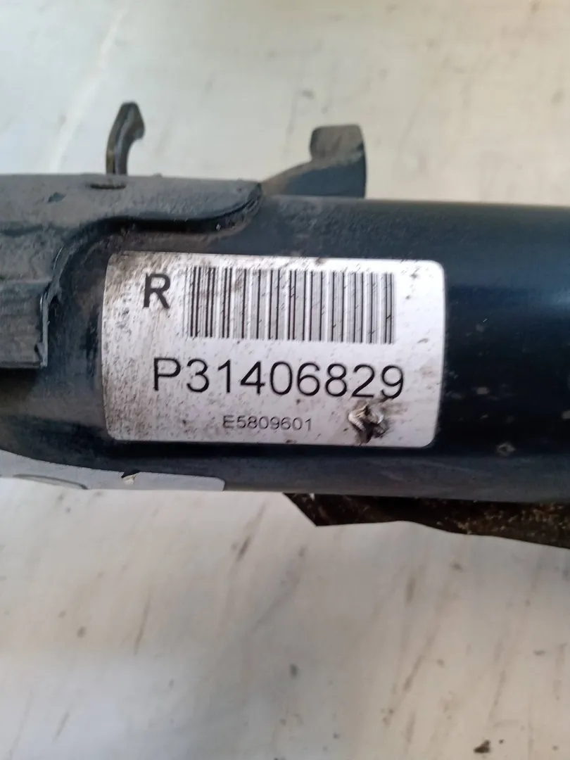 Amortisseur avant droit D4162T 31317922 de Volvo V40 hatchback (525) 0-0 - pieza usada