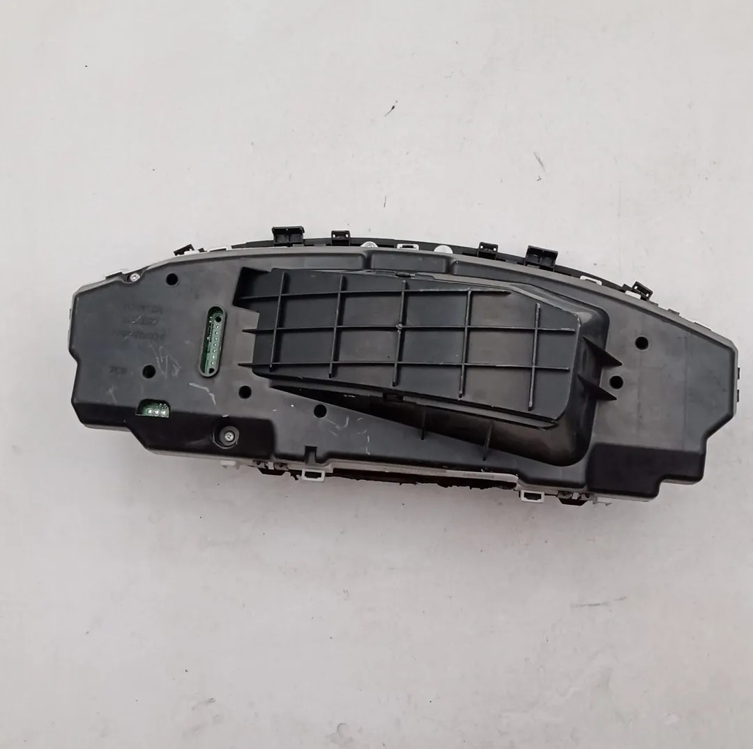 Odômetro de Toyota Yaris (_p9_) 2005-2012 - pieza usada