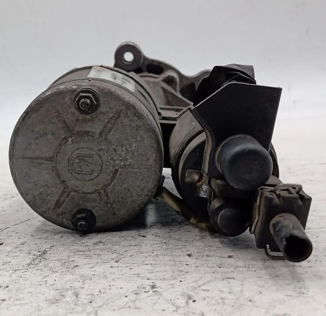 Motor arranque de Skoda Fabia i combi (6y5) 2000-2007 - pieza usada