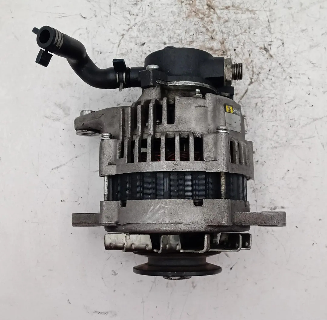 Alternador 90371767 de Opel Corsa (s93) (01/93>09/00<) 1993-2000 - pieza usada
