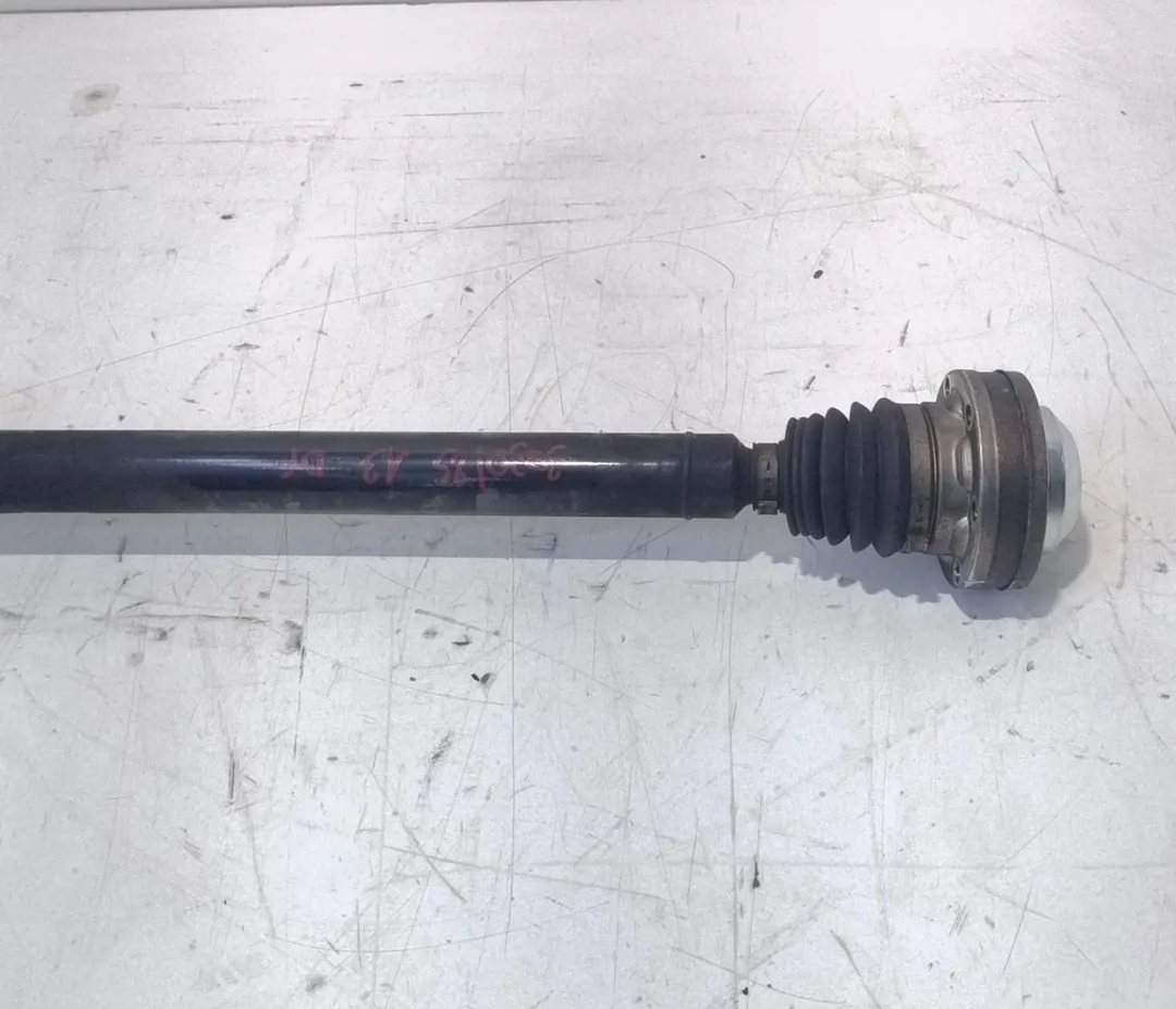 Eje delantero derecho BKD de Audi A3 (8p1) 2003-2012 con 185278 km - pieza usada