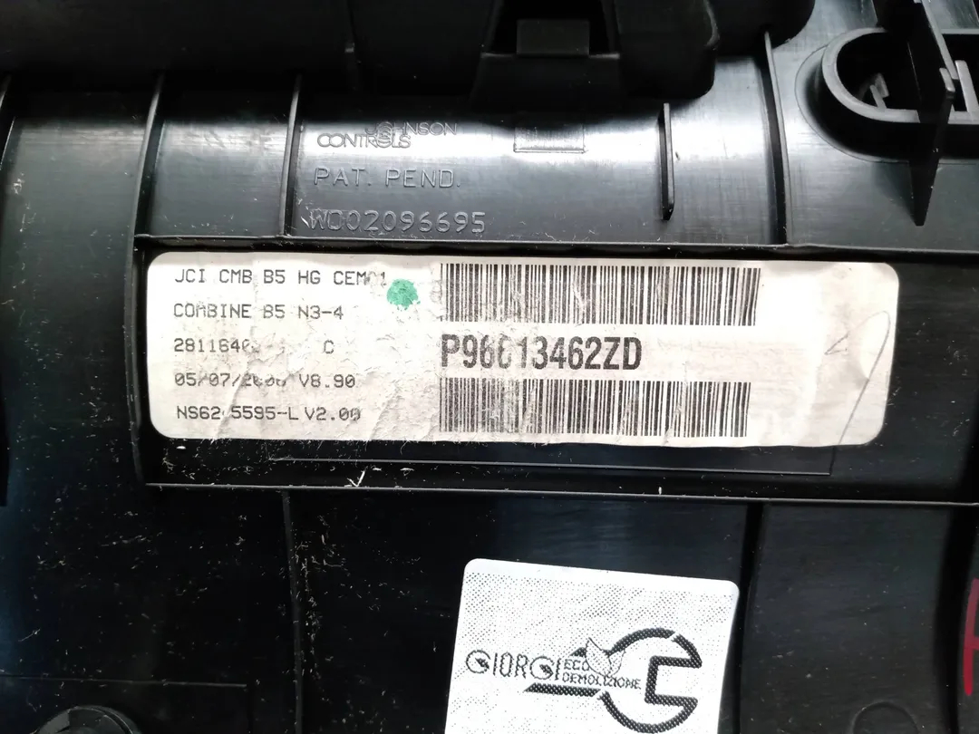 Reloj cuenta kilómetros NFU de Citroen C4 coupé (la_) 2004-2011 - pieza usada