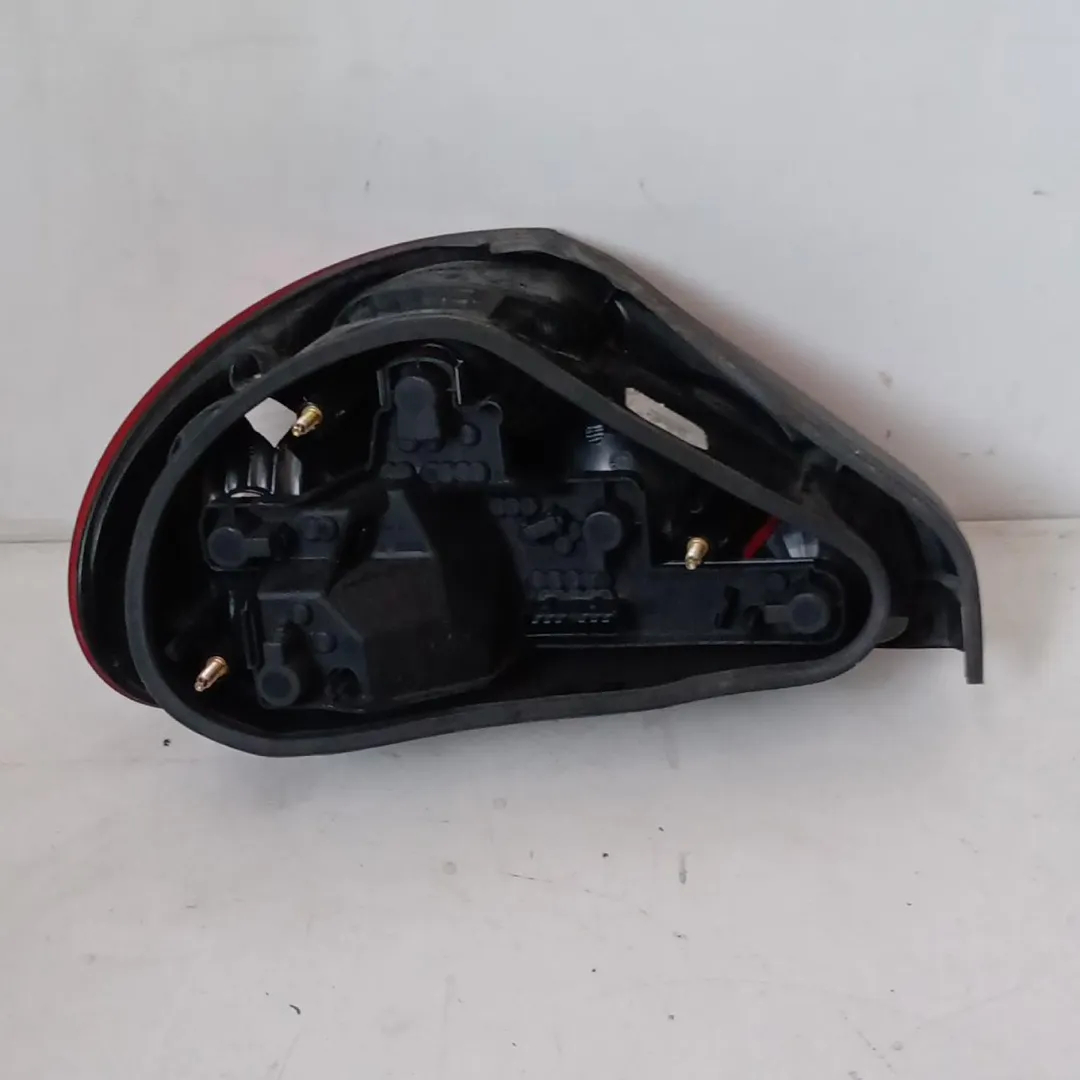 Feu hayon droit WB C2S40487 de Jaguar X-type (x400) 2001-2009 con 98400 km - pieza usada